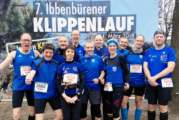 Laufabteilung mit großer Gruppe beim Klippenlauf – 1. AK-Platz für Beate Herrmann