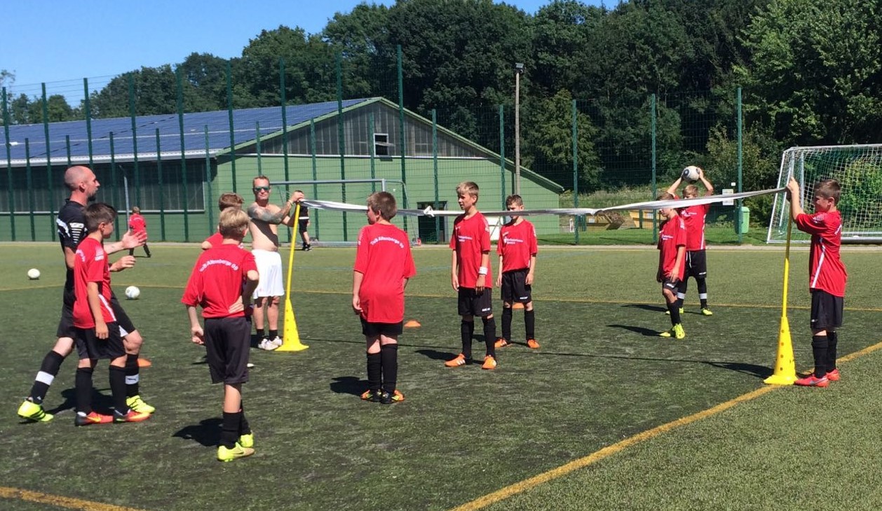 Sparkassen-Camp 2016 : Fußball spielen in den Sommerferien - wieder ein Erfolg!