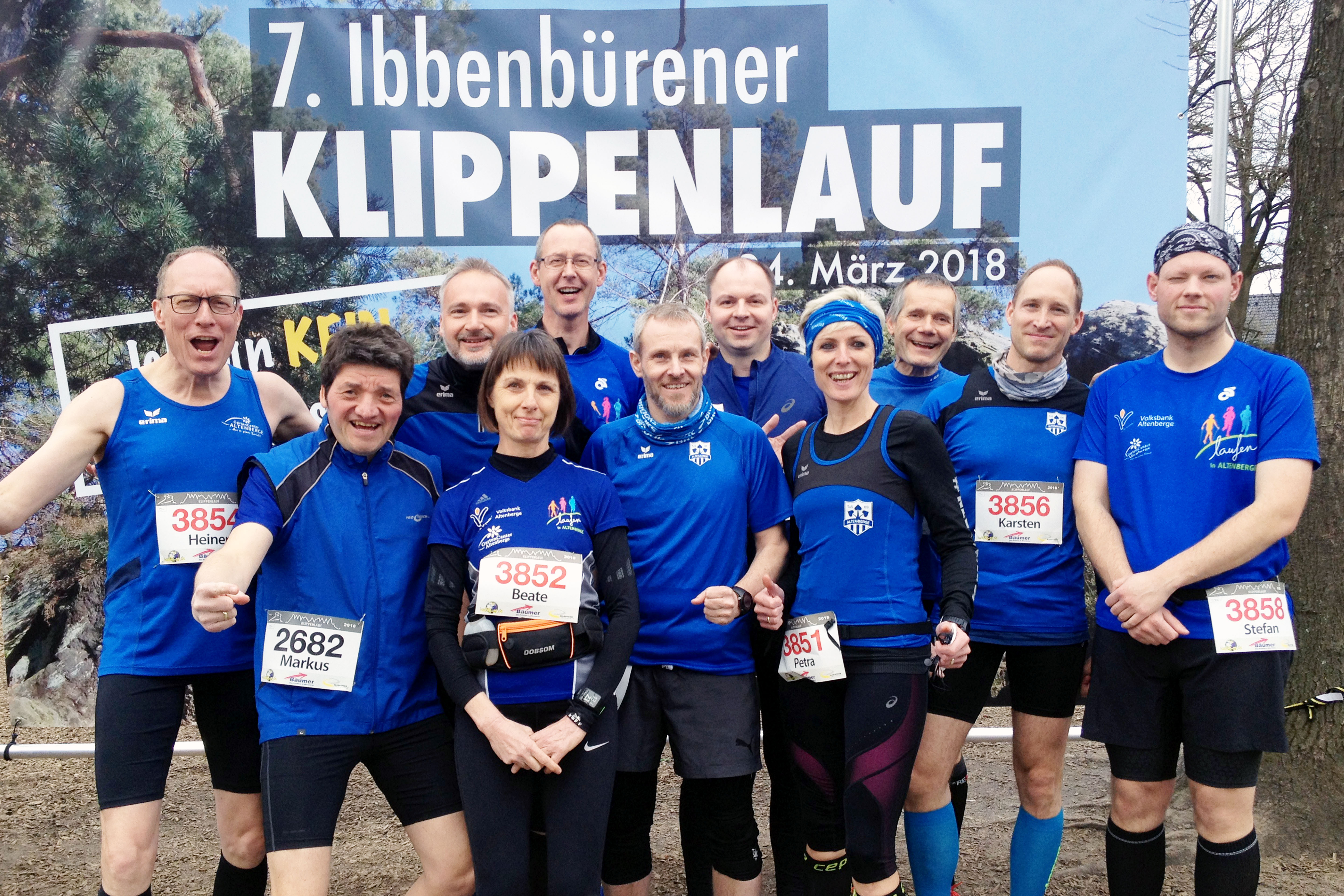 Laufabteilung mit großer Gruppe beim Klippenlauf - 1. AK-Platz für Beate Herrmann