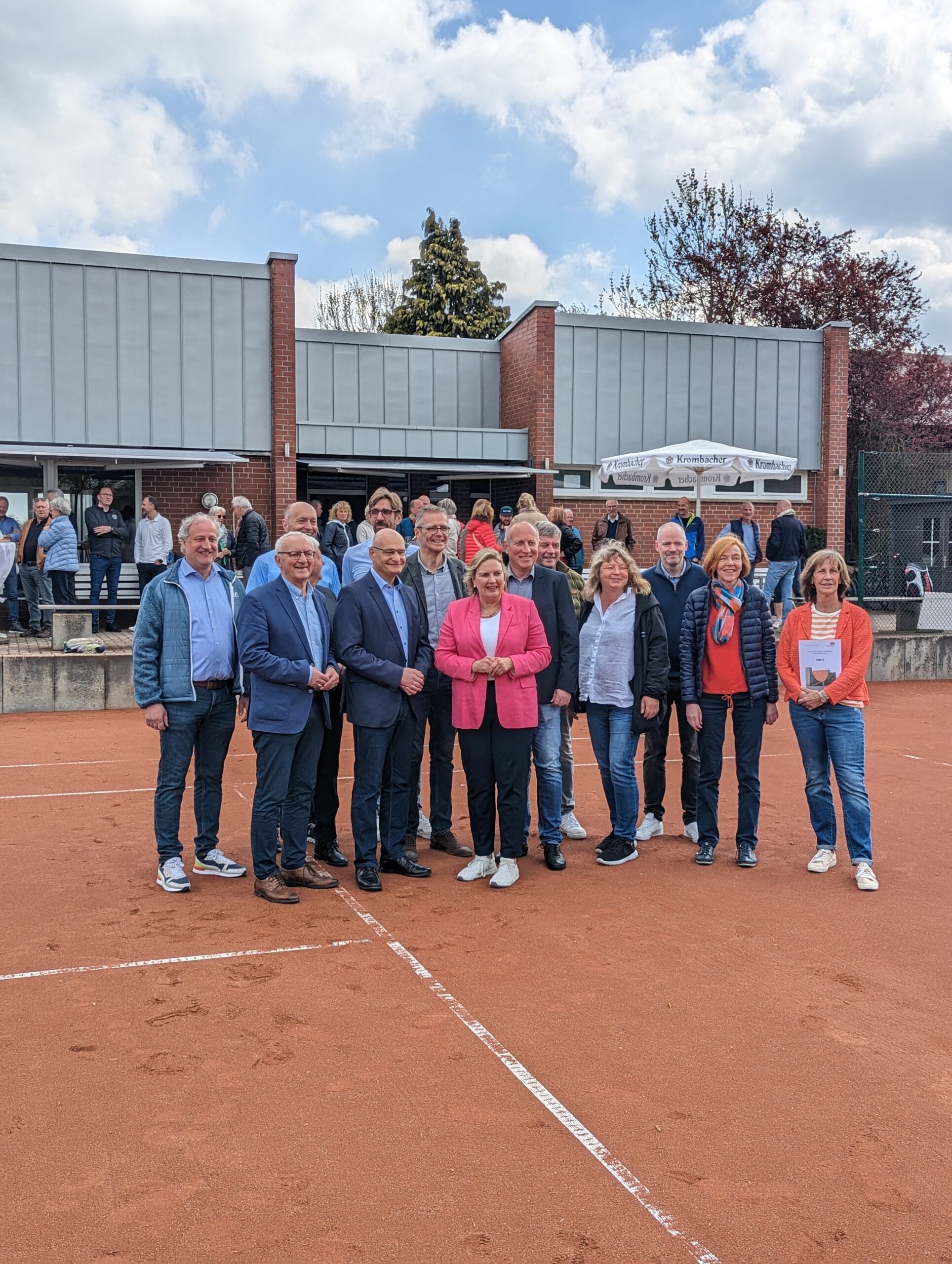 TuS Altenberge eröffnet neue Tennisplätze