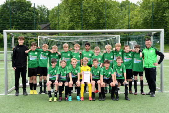 D2-Jugend souverän Meister